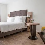 Le Relais De Bogis Hotell