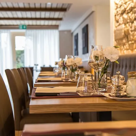 Le Relais De Bogis Hotel