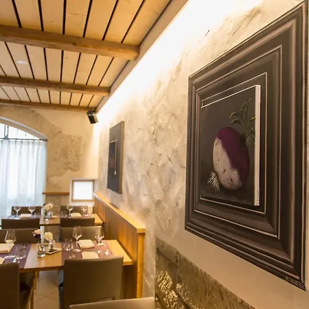 Le Relais De Bogis Hotel *