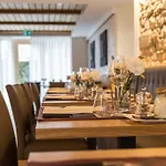Le Relais De Bogis Hotel