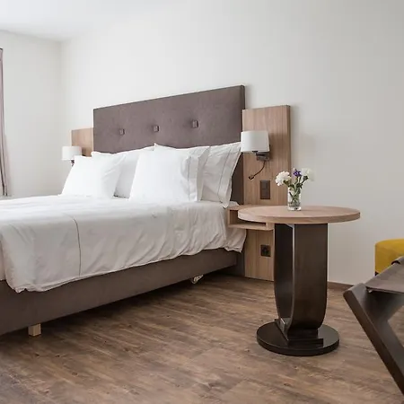 Le Relais De Bogis Hotel