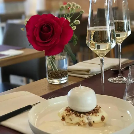 Le Relais De Bogis Hotel