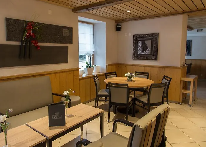 Le Relais De Bogis *