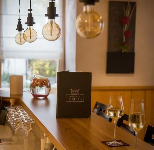 Le Relais De Bogis Otel *