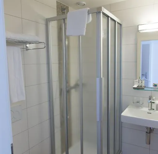 Le Relais De Bogis Hotel *